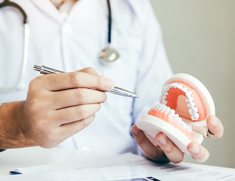 文京区（茗荷谷・江戸川橋）の歯医者、吉澤歯科クリニックの入れ歯治療