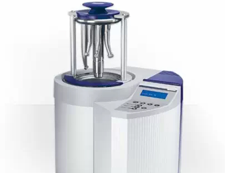 文京区（茗荷谷・江戸川橋）の歯医者、吉澤歯科クリニックのハンドピース専用滅菌器